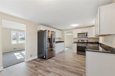 84 Hilton Rd, Warwick, RI 02889 - photo 7