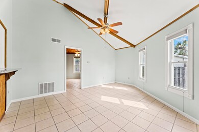 010_21416-hilltop-ave-10