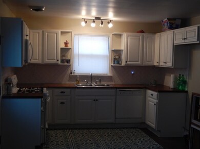 1205 Greenway St, La Porte, IN 46350 - photo 5