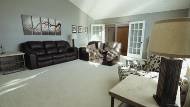 17 Living Room 3