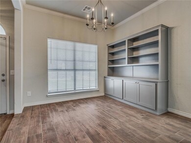 1421 NE 25th St, Moore, OK 73160 - photo 6