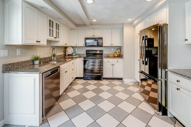 129 Oak St, Wakefield, MA 01880 - photo 3