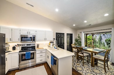 567 Ridgeview Dr, Saint George, UT 84770 - photo 5