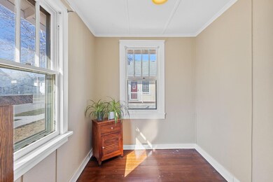 129 N Lindberg St, Griffith, IN 46319 - photo 4