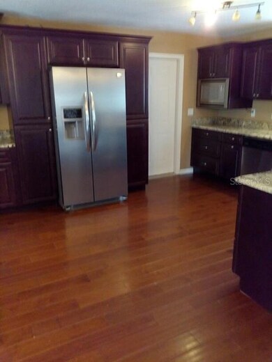 911 Hillside Ct S, Winter Haven, FL 33881 - photo 3