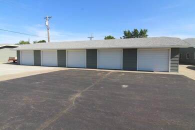 5 Stall garage for a 4 plex
