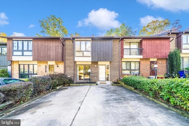 10265 Windstream Dr, Columbia, MD 21044 - photo 2