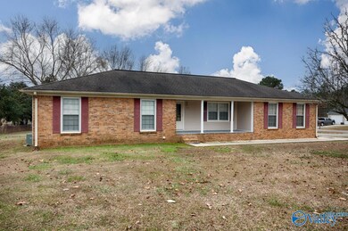 2134 Ready Section Rd, Toney, AL 35773 - photo 3