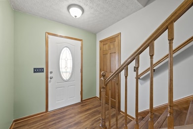 826 Elgin Cir, Pickerington, OH 43147 - photo 4