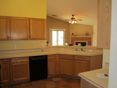 Kitchen with breakfast bar