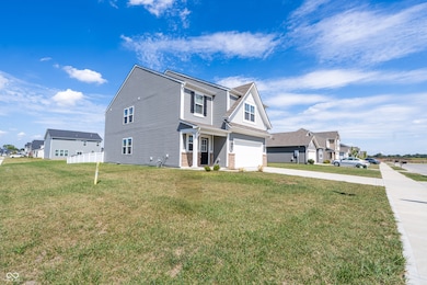 76 Fernleaf Dr, Whiteland, IN 46184 - photo 3