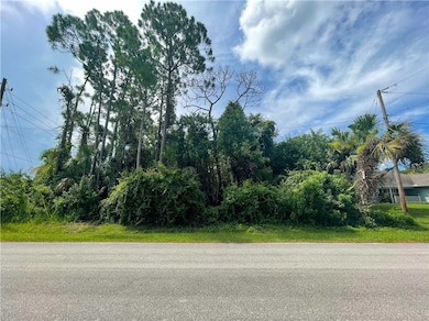 801 Gladiola Ave, Sebastian, FL 32958 - photo 5