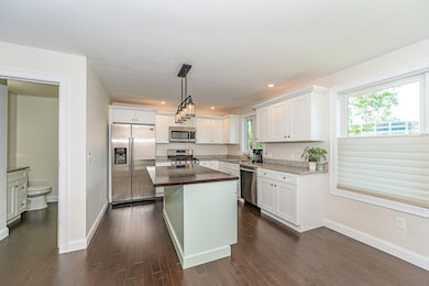 31 B Orchard St unit B, Haverhill, MA 01830 - photo 3