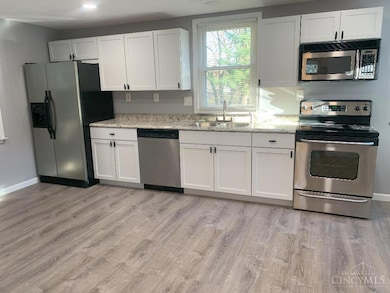 120 Walnut St, Williamsburg, OH 45176 - photo 4