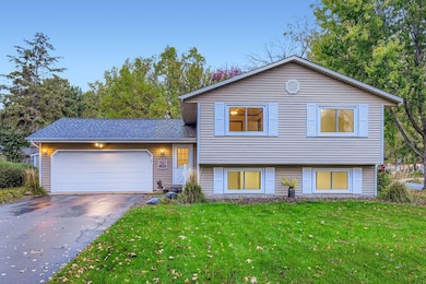 8033 Quail Ave N, Brooklyn Park, MN 55443 - photo 2