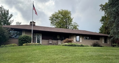 3343 Springbrook Dr NW, Grand Rapids, MI 49544 - photo 2