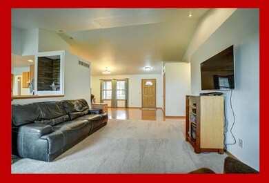 300 4th St, Brooklyn, WI 53521 - photo 4