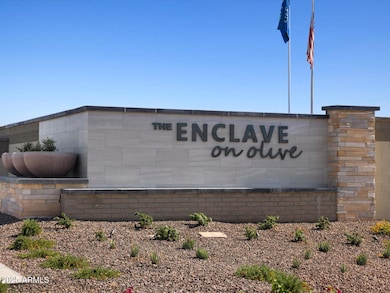 01-The Enclave on Olive Community_03