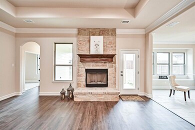 116 Colonial Dr, Joshua, TX 76058 - photo 5