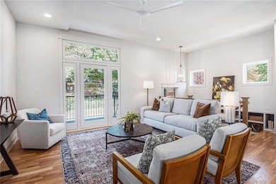 55 E 36th St, Kansas City, MO 64111 - photo 4