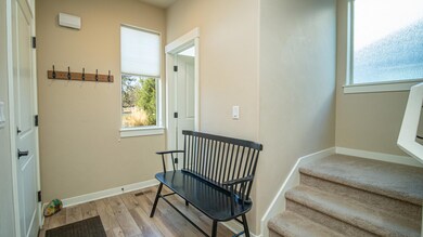20896 SE Sotra Loop, Bend, OR 97702 - photo 4