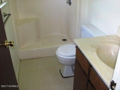 276 Riggs Master Bathroom