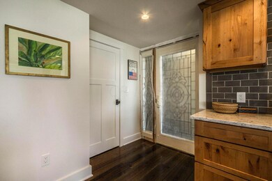 155 W Main St #1702 02