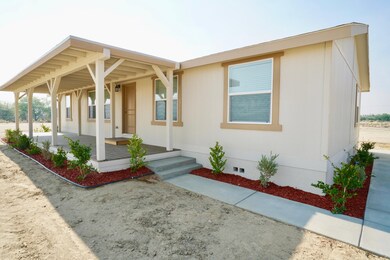5656 Sue Ave, Rosamond, CA 93560 - photo 2