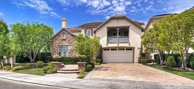 Gorgeous curb appeal well placed on the street so 