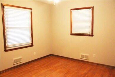 6644 Ballentine St, Shawnee, KS 66203 - photo 4