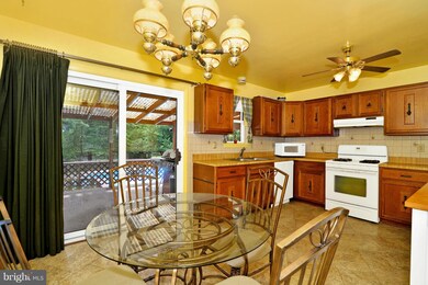 11014 Horseshoe Dr, Frederick, MD 21701 - photo 4