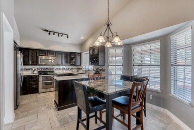 Casual Dining ~ Kitchen
