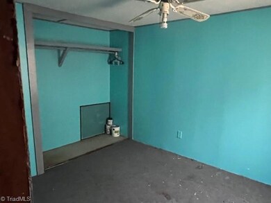 4809 Cameron Cir, Asheboro, NC 27205 - photo 7