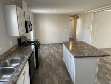 46000 Geddes Rd unit 404, Canton, MI 48188 - photo 3