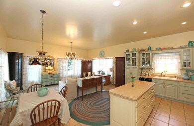 106 E Ross St, Danville, OH 43014 - photo 2