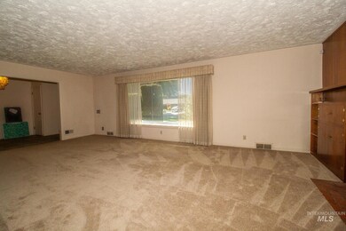 2011 Burton Ave, Burley, ID 83318 - photo 5
