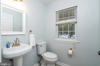 13 Stanwyck Ct, Trenton, NJ 08691 - photo 6