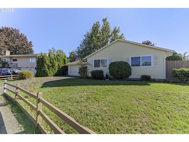 820 NE Cochran Ave, Gresham, OR 97030 - photo 3