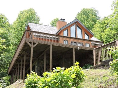 309 Winterberry Rd, Burnsville, NC 28714 - photo 4