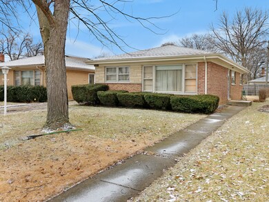 1933 Ash St, Des Plaines, IL 60018 - photo 2