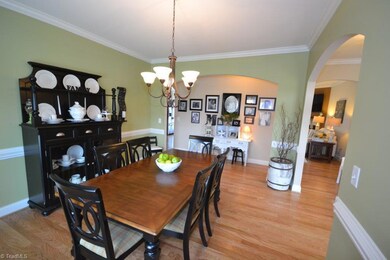 Dining Room - Hardwood Floors