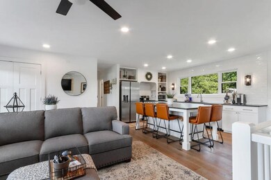 190 Dewey Ave, Fontana, WI 53125 - photo 3