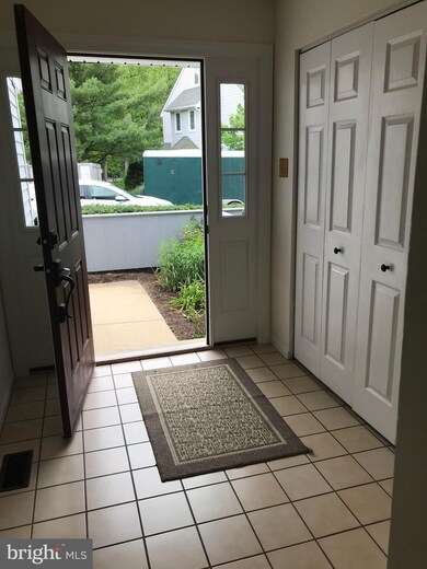 148 W Thomas Ct, Kennett Square, PA 19348 - photo 3