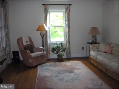 1726 Montgomery Rd, Wilmington, DE 19805 - photo 4