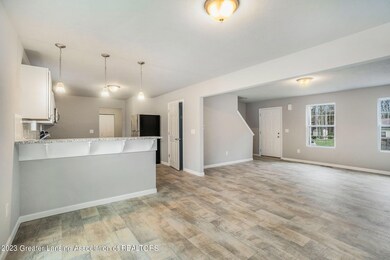 DCE002-i1810-Kitchen1