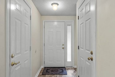 93 Chapman Place unit 93, Leominster, MA 01453 - photo 2