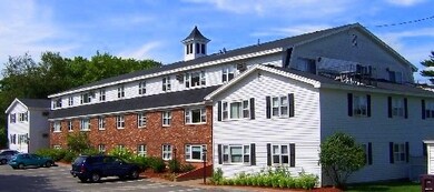 73 E Broadway unit Q, Derry, NH 03038 - photo 2