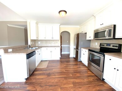 3161 Chesswood Ln, Winterville, NC 28590 - photo 5