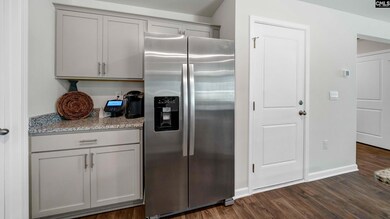 588 Edgetree Dr, Hopkins, SC 29061 - photo 6