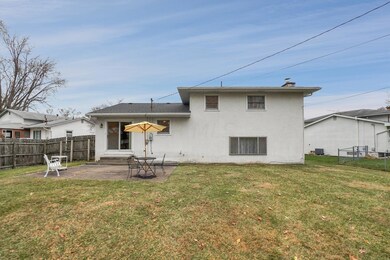 35-web-or-mls-6569-bosworth-square-w